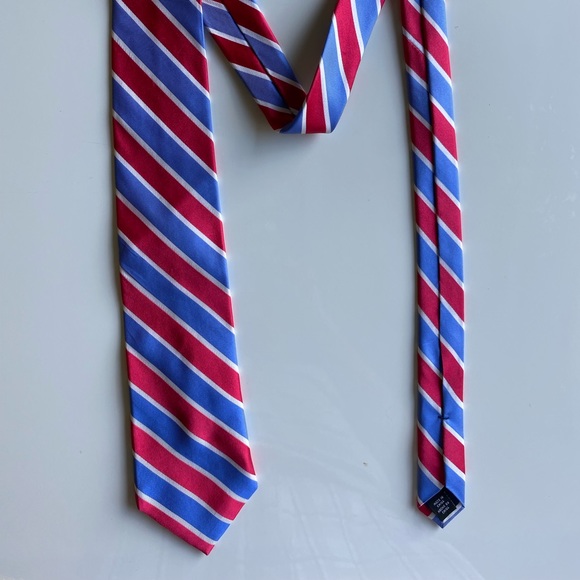 U.S. Polo Assn. 100% Silk red and blue tie - Picture 2 of 5